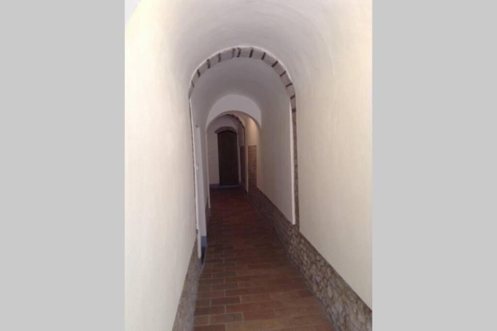 Luminoso In Centro Storico.
